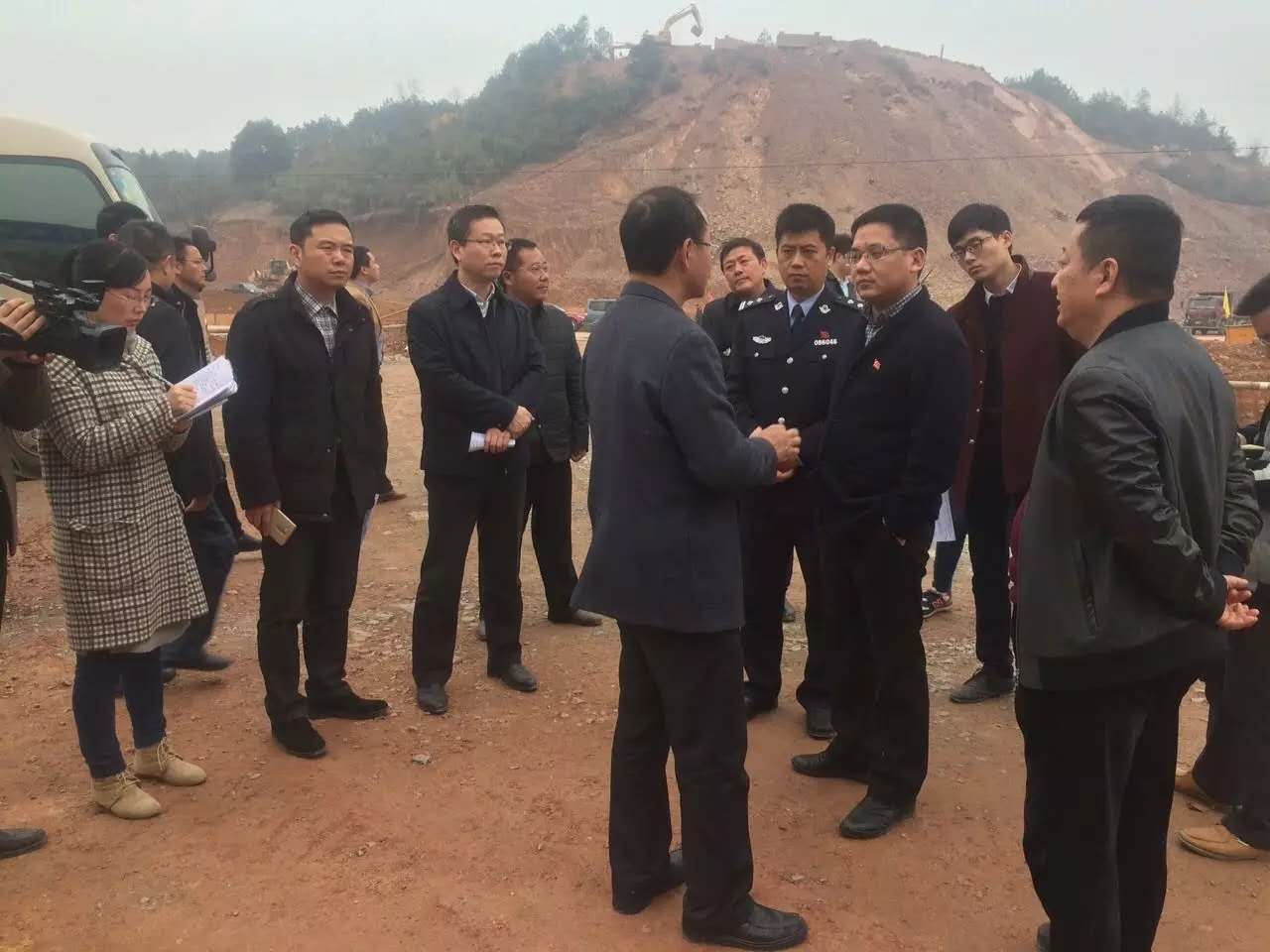 郭峰市長(zhǎng)督查德興汽車(chē)城項(xiàng)目建設(shè)情況